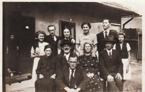 Görcsoldók a Holokauszt és a családom csoporttól
