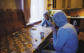 Melegeket kínoznak Csecsenföldön - Aki megírta, maga is célkeresztbe került