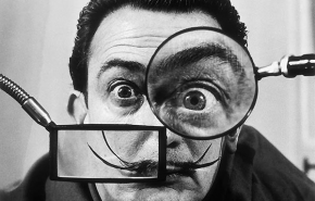 Kártyajáték a pokolban - Dalí művei a pécsi Janus Pannonius Múzeum kiállításán