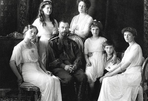 <h1>A Romanov-dinasztia tündöklése és bukása
Német dokumentumfilm, 52 perc, 2013</h1>-