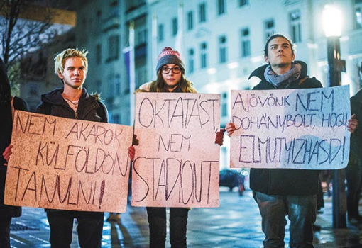 <h1>Tüntetés az oktatási rendszer átalakításáért Budapesten, a Szabadság-téren - Fotó: Németh András Péter</h1>-