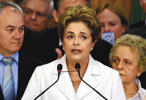 <h1>Dilma Rousseff a harcias szavak dacára aggódik a sorsa miatt. A képen a felfüggesztett brazil államfő - Forrás: AFP Europress/Evaristo SA</h1>-